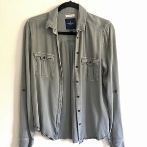 American Eagle Button Down
